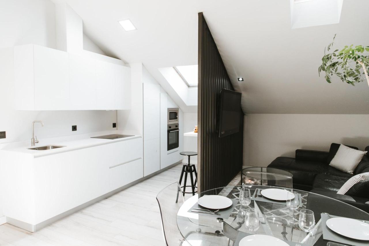 Mk77 Leon - Atiko Apartment Ngoại thất bức ảnh
