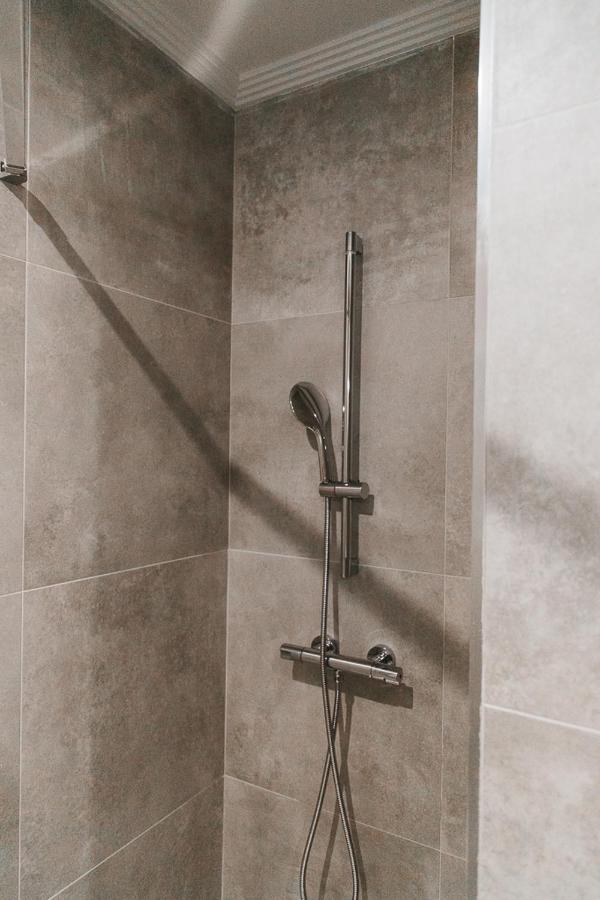Mk77 Leon - Atiko Apartment Ngoại thất bức ảnh