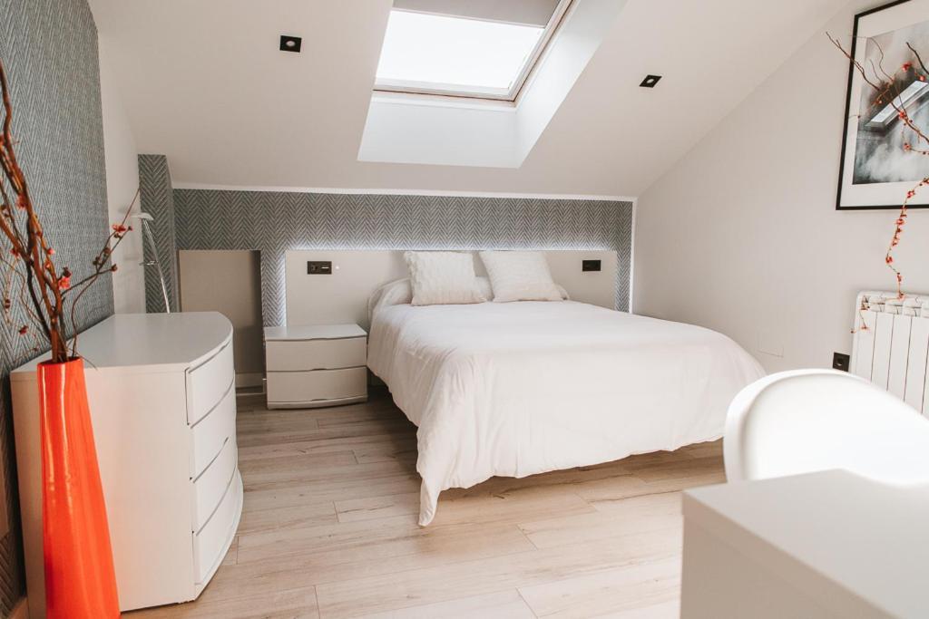 Mk77 Leon - Atiko Apartment Ngoại thất bức ảnh